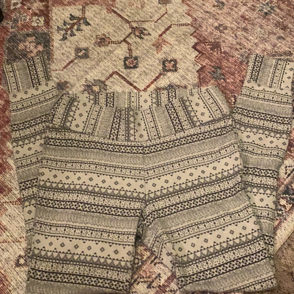 Columbia leggings. Medium
